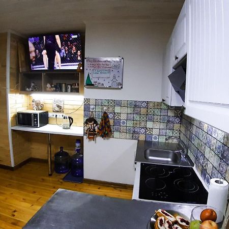 Отель "Swallow House" تشيركاسي المظهر الخارجي الصورة